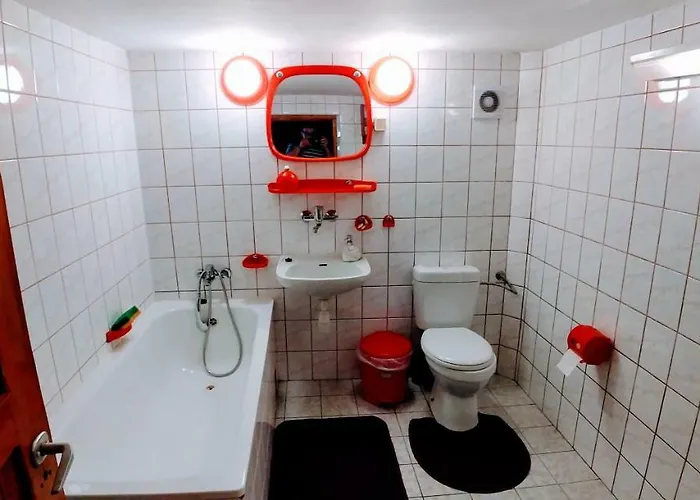 Semesterbostad Domek Schodno *